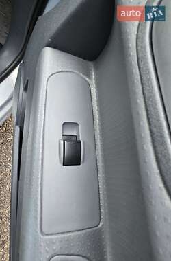 Хэтчбек Mitsubishi Colt 2006 в 