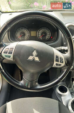 Хэтчбек Mitsubishi Colt 2011 в 