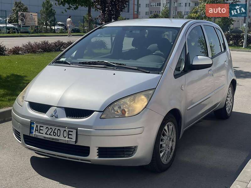 Хэтчбек Mitsubishi Colt 2006 в Днепре