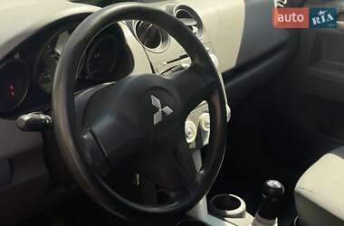 Хетчбек Mitsubishi Colt 2006 в 