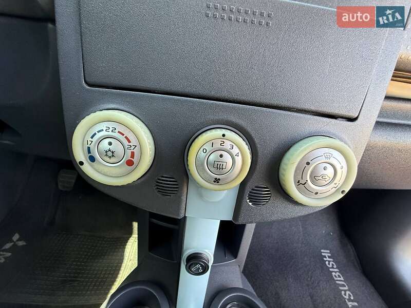 Хетчбек Mitsubishi Colt 2005 в Херсоні