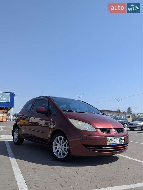 Хэтчбек Mitsubishi Colt 2006 в 