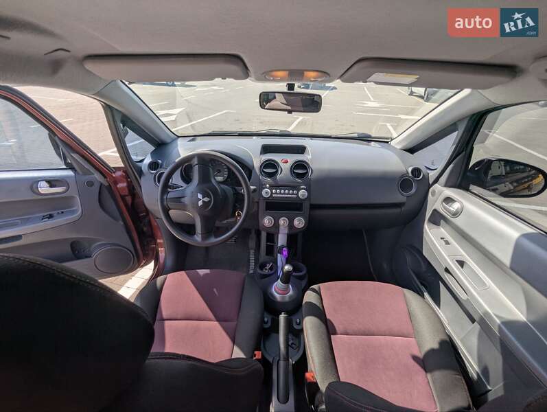 Хэтчбек Mitsubishi Colt 2006 в Белой Церкви