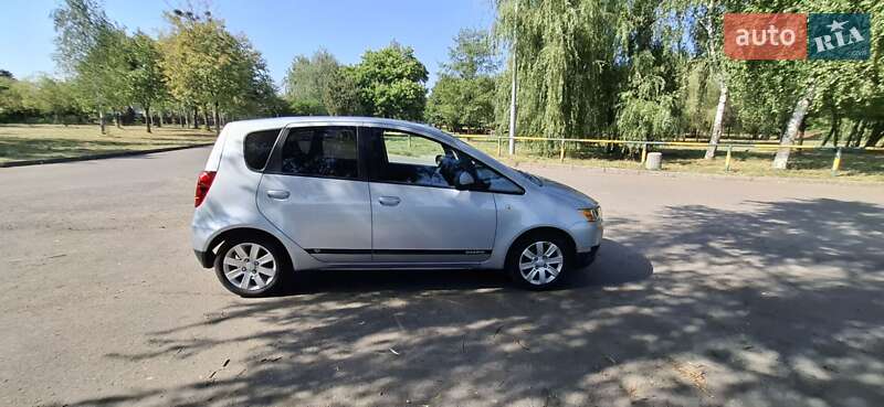 Хетчбек Mitsubishi Colt 2011 в Рівному фото 3 Хетчбек Mitsubishi Colt 2011 в Рівному