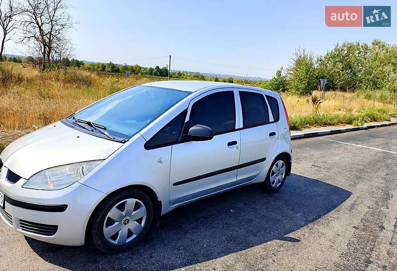 Хэтчбек Mitsubishi Colt 2008 в 