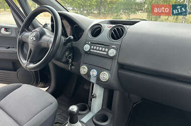 Хетчбек Mitsubishi Colt 2005 в 