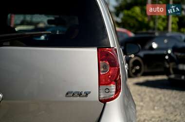 Хэтчбек Mitsubishi Colt 2012 в 