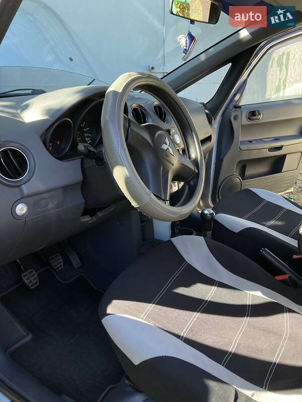 Хетчбек Mitsubishi Colt 2005 в Вінниці