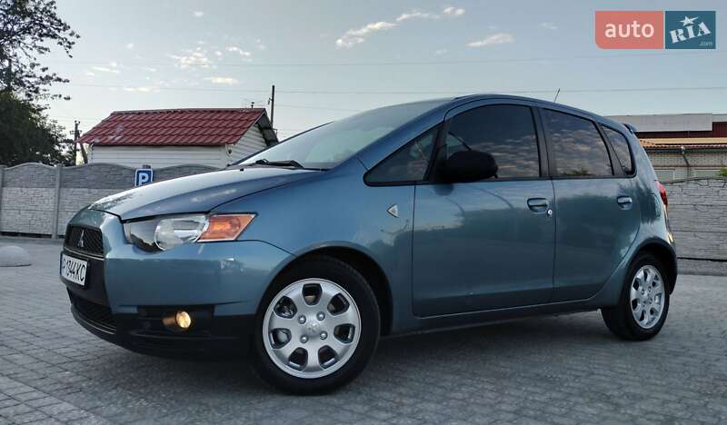 Хетчбек Mitsubishi Colt 2009 в 
