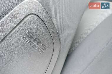 Хетчбек Mitsubishi Colt 2009 в 