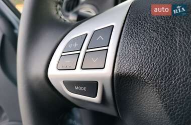 Хетчбек Mitsubishi Colt 2009 в 