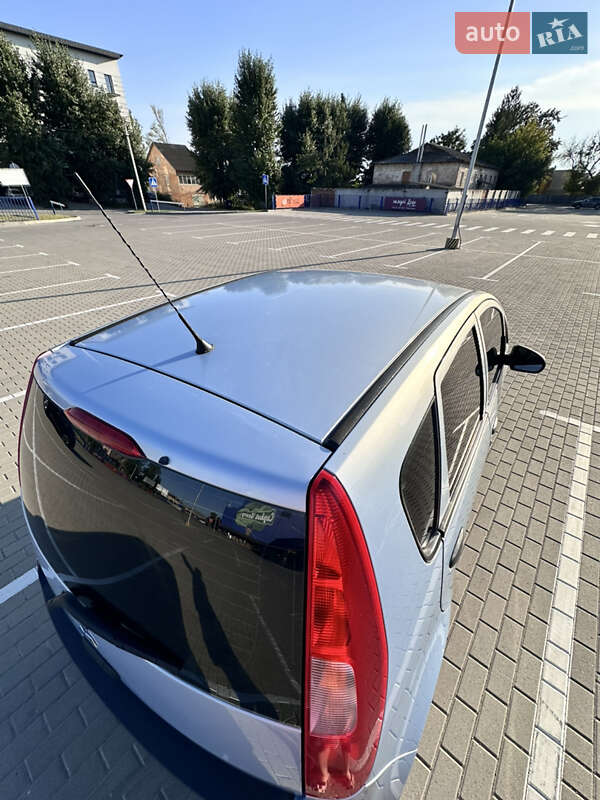Хетчбек Mitsubishi Colt 2006 в Тернополі
