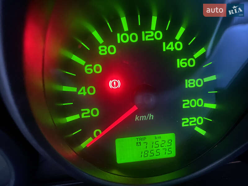 Хэтчбек Mitsubishi Colt 2008 в Киеве фото 16 Хэтчбек Mitsubishi Colt 2008 в Киеве