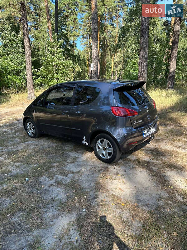 Хэтчбек Mitsubishi Colt 2006 в Киеве