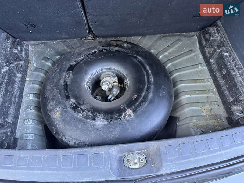 Хэтчбек Mitsubishi Colt 2009 в Киеве