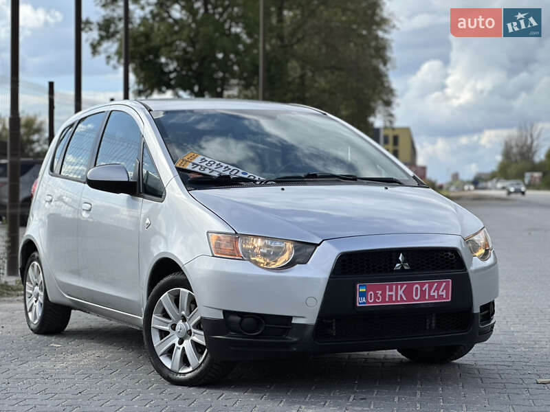 Хетчбек Mitsubishi Colt 2010 в 
