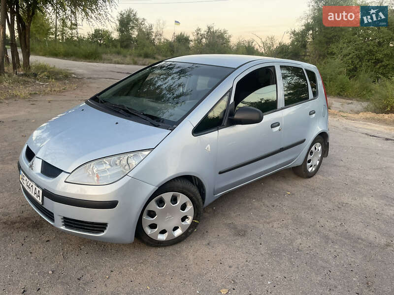 Хэтчбек Mitsubishi Colt 2004 в Кривом Роге