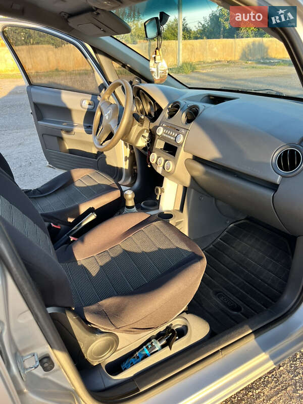 Хэтчбек Mitsubishi Colt 2006 в Сахновщине фото 12 Хэтчбек Mitsubishi Colt 2006 в Сахновщине