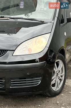 Хэтчбек Mitsubishi Colt 2006 в 