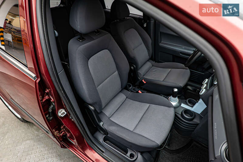 Хетчбек Mitsubishi Colt 2007 в Києві