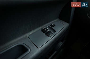 Хэтчбек Mitsubishi Colt 2007 в 