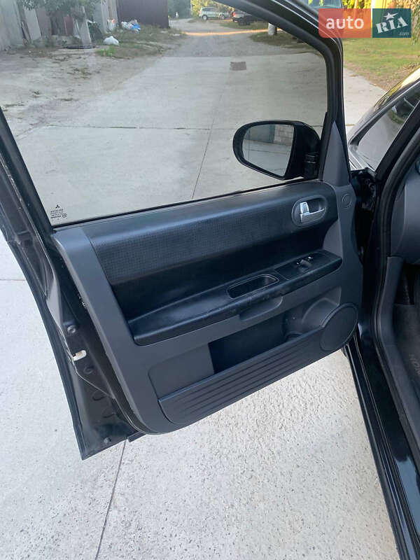 Хетчбек Mitsubishi Colt 2007 в Дніпрі