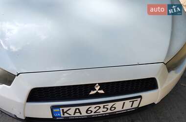 Хетчбек Mitsubishi Colt 2010 в 