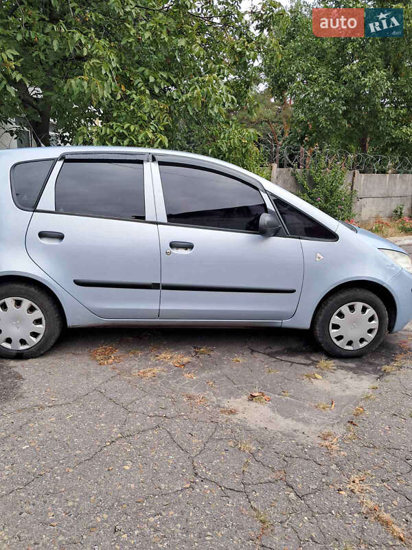 Хетчбек Mitsubishi Colt 2007 в 