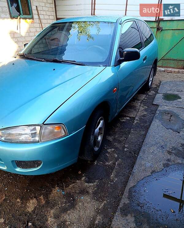 Хетчбек Mitsubishi Colt 1996 в 
