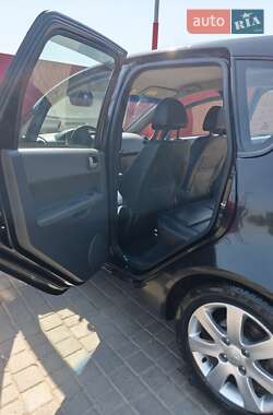 Хэтчбек Mitsubishi Colt 2005 в 