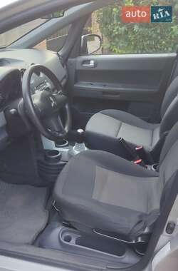 Хэтчбек Mitsubishi Colt 2006 в 