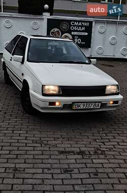 Хэтчбек Mitsubishi Colt 1987 в 