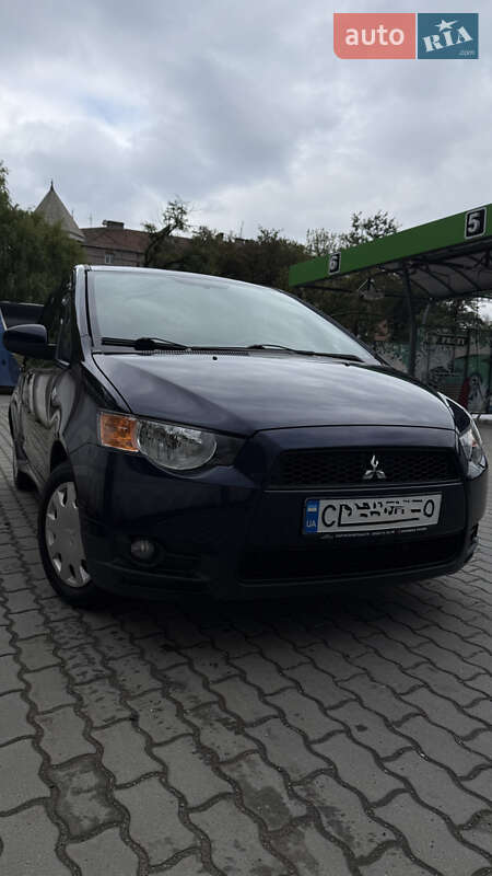 Хэтчбек Mitsubishi Colt 2012 в Черновцах