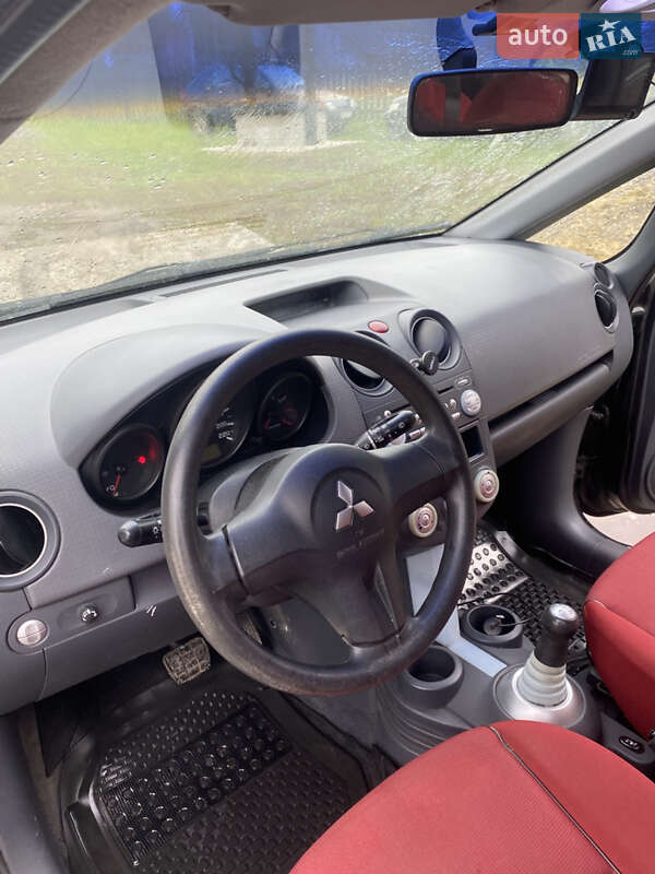 Хэтчбек Mitsubishi Colt 2007 в Ковеле