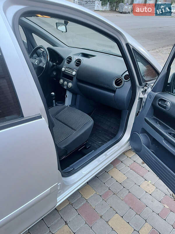 Хэтчбек Mitsubishi Colt 2008 в Одессе