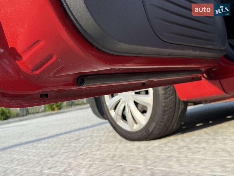 Хэтчбек Mitsubishi Colt 2009 в Львове