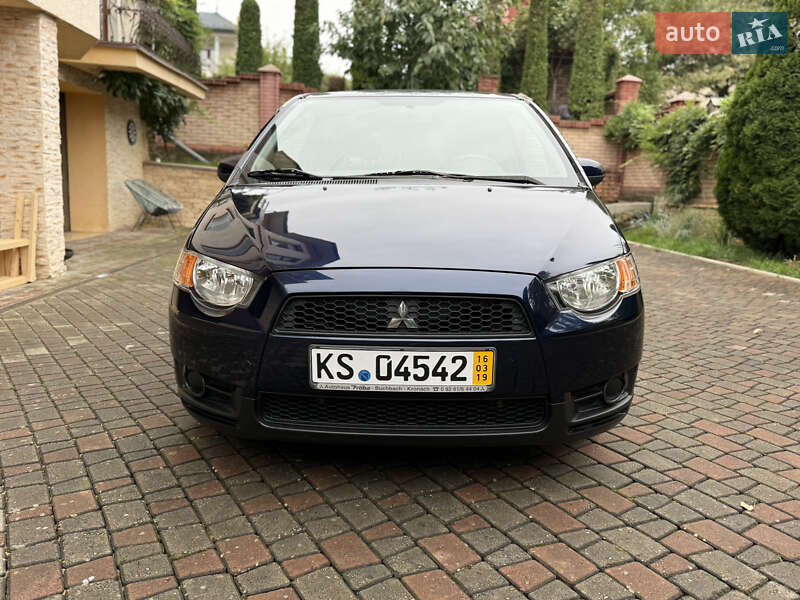 Хэтчбек Mitsubishi Colt 2012 в Черновцах