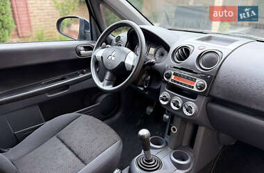 Хэтчбек Mitsubishi Colt 2012 в 