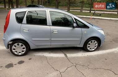 Хэтчбек Mitsubishi Colt 2005 в 
