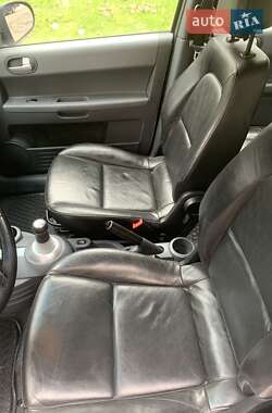 Хэтчбек Mitsubishi Colt 2005 в 