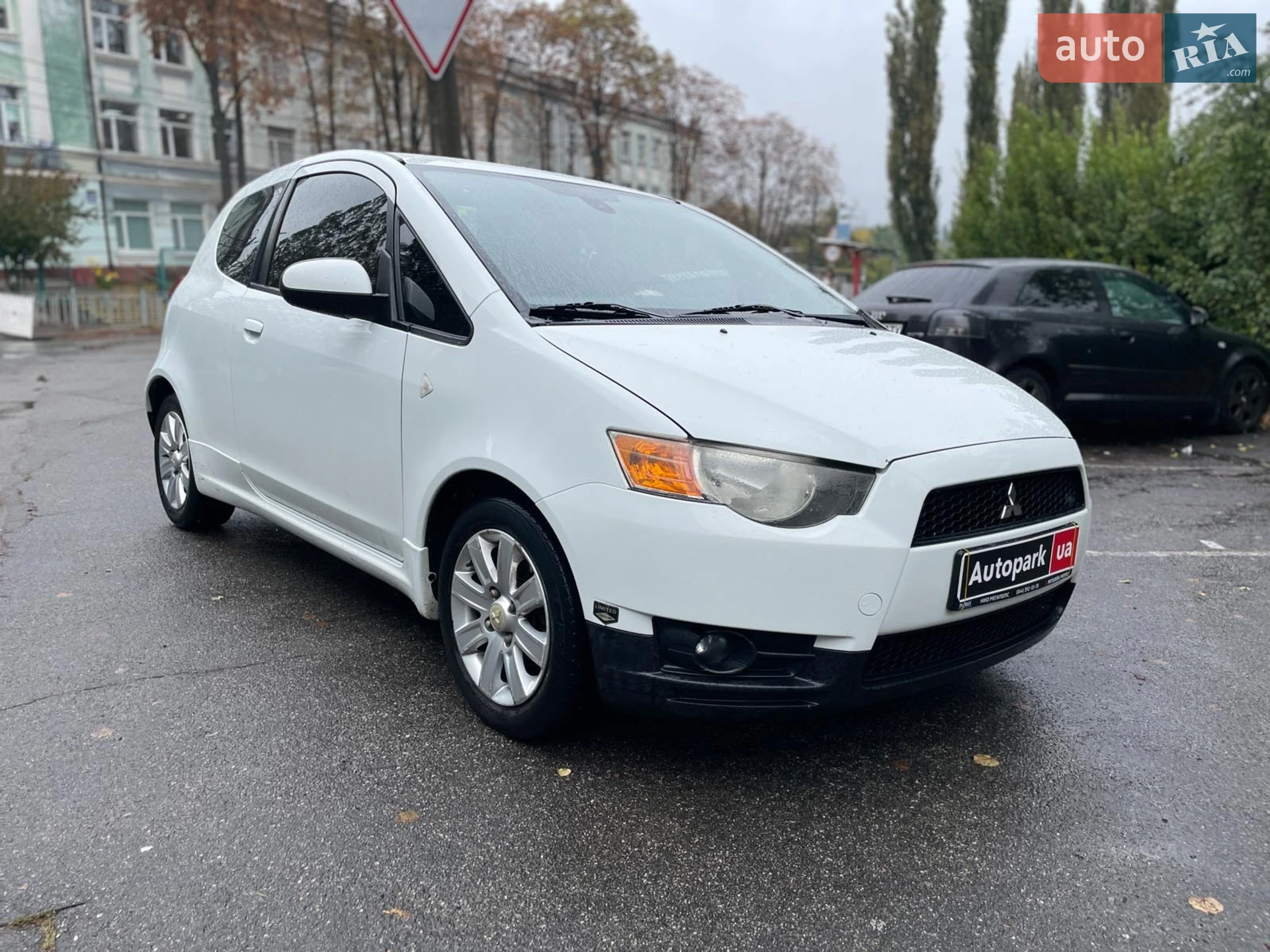 2010 Mitsubishi Colt - мініатюра 5