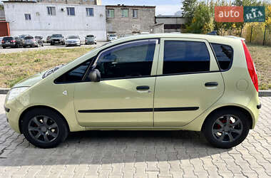 Хэтчбек Mitsubishi Colt 2005 в 