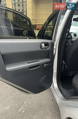 Хэтчбек Mitsubishi Colt 2007 в 
