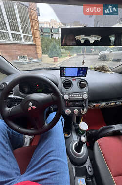 Хетчбек Mitsubishi Colt 2008 в 