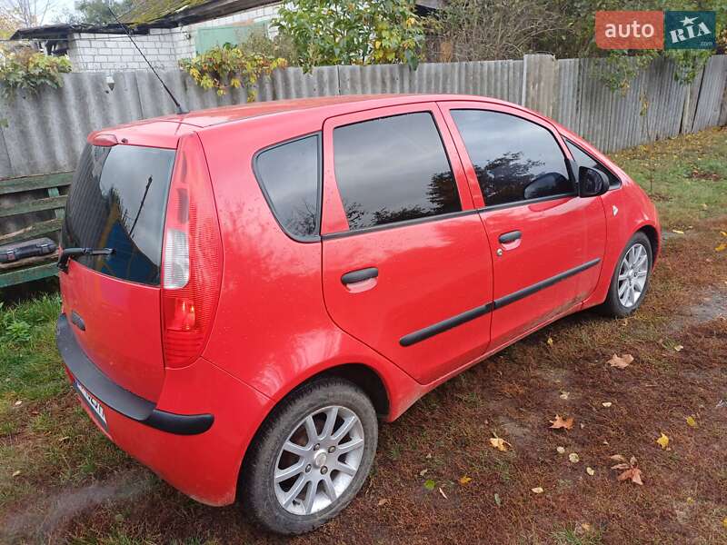 Хэтчбек Mitsubishi Colt 2006 в Валках