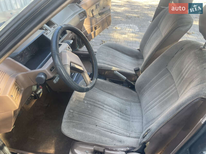 Хэтчбек Mitsubishi Colt 1987 в Черновцах
