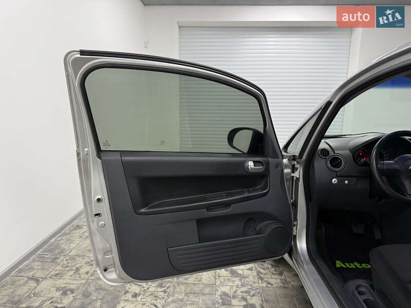 Хэтчбек Mitsubishi Colt 2006 в Одессе