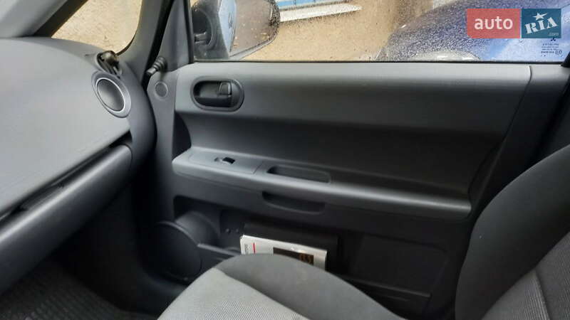 Хетчбек Mitsubishi Colt 2006 в Львові фото 11 Хетчбек Mitsubishi Colt 2006 в Львові