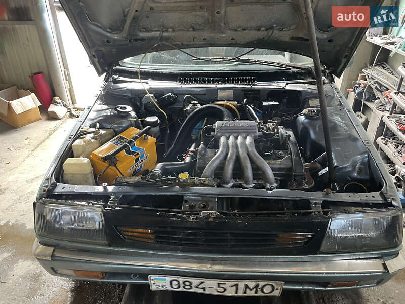 Хэтчбек Mitsubishi Colt 1987 в Черновцах