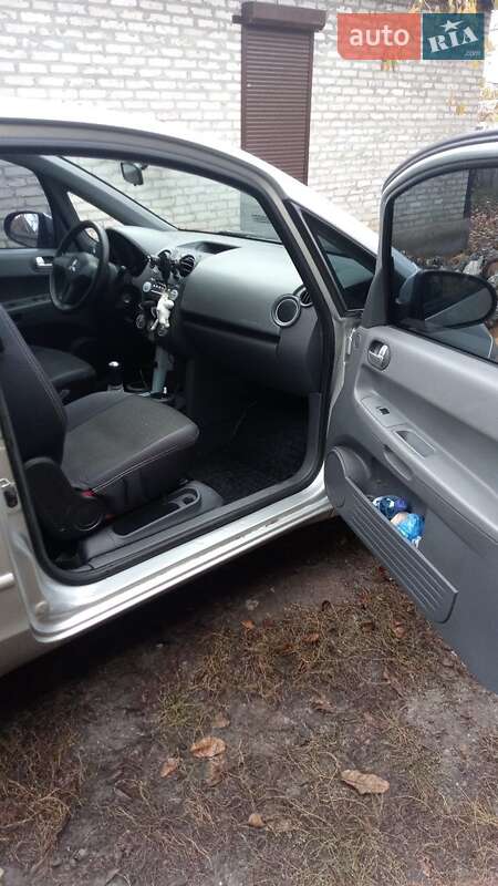Хетчбек Mitsubishi Colt 2006 в Чугуєві фото 11 Хетчбек Mitsubishi Colt 2006 в Чугуєві
